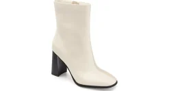 JOURNEE COLLECTION WOMENS JANUARY CASUAL SHORT BOOTIE*Women Bootie & Ankle Boots